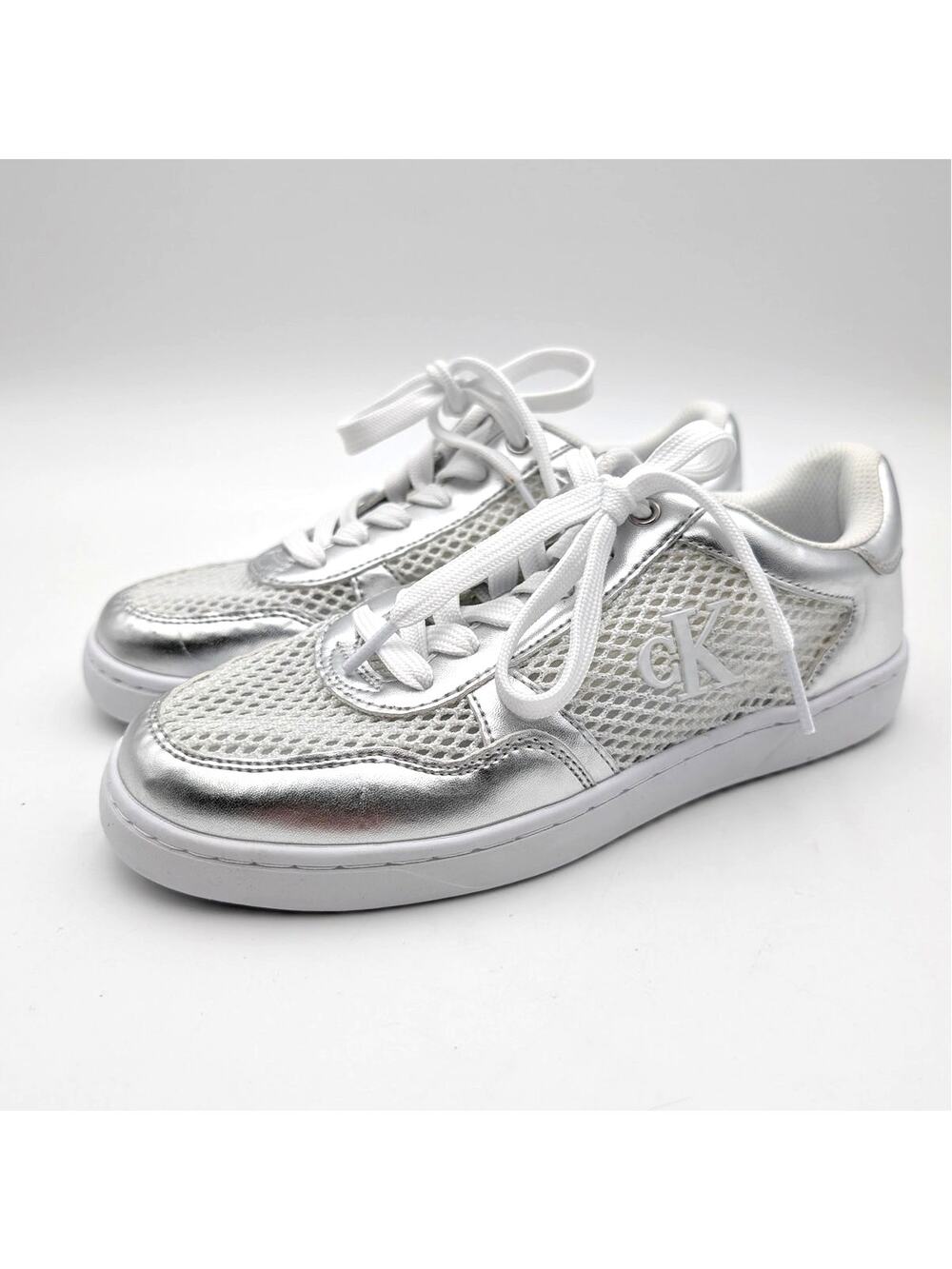 Calvin Klein Heyra Lace-Up Sneaker Shoes Round Toe Women's Silver Size US7M